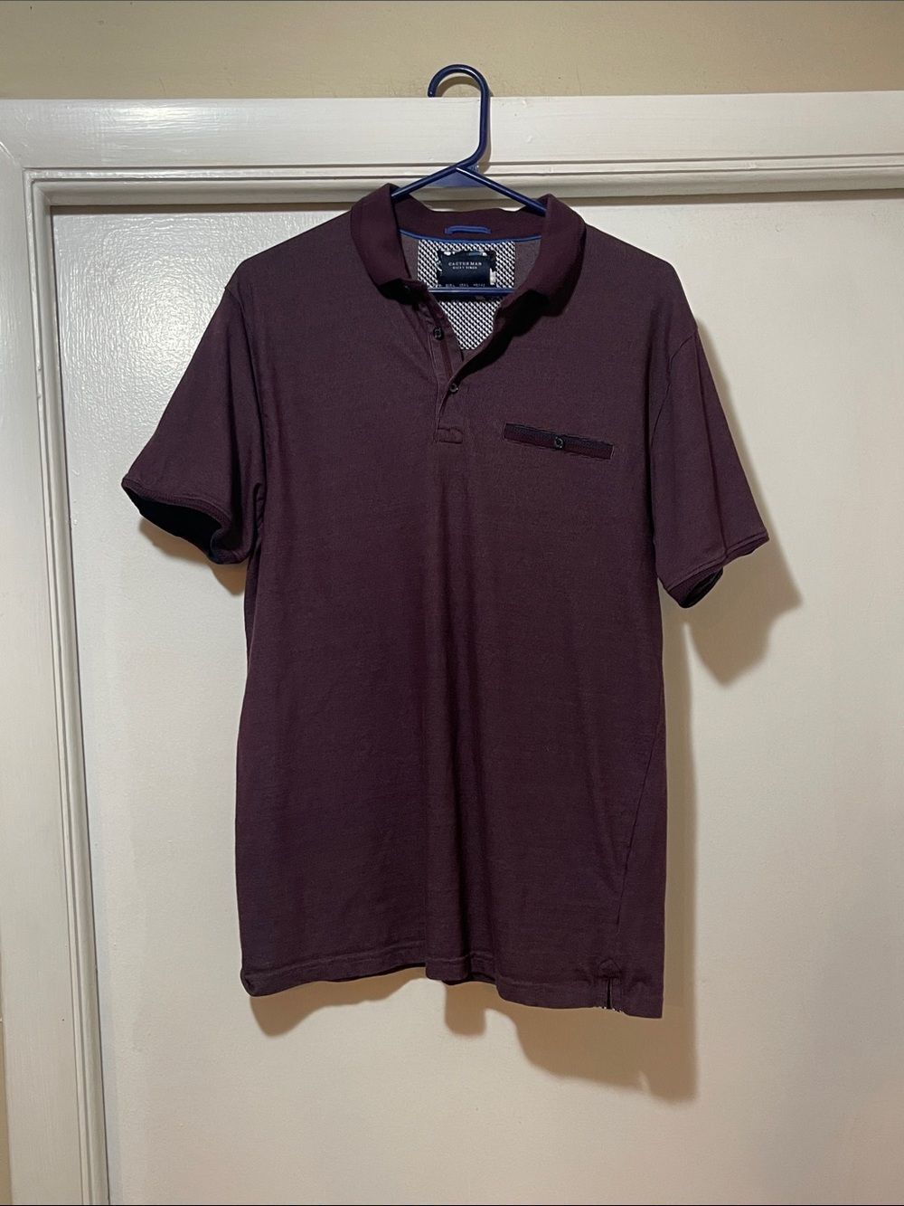 Men's Polo Shirt in Deep Burgundy cactus man, brand size large